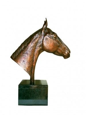 Thoroughbred Bust, Bronze, Edition of 9, 40 x 30 x 12 cm
