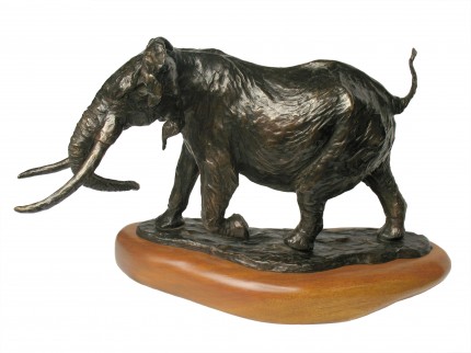 “Elefante Africano” Bronze, Series of 10, 10 x 18 x 7.5 inches, Signed