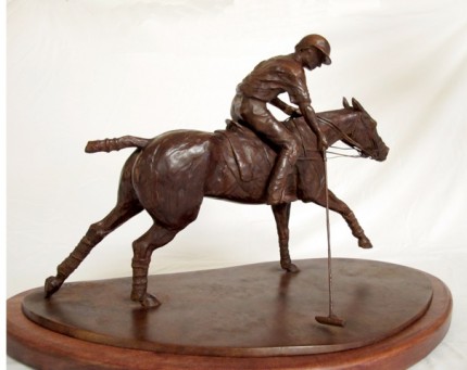 “Taqueando” (Side view) Bronze, Edition: 3/6 (Last one available of the edition), 13.8 x 20.5 x 6.3 inches, Signed & Numbered